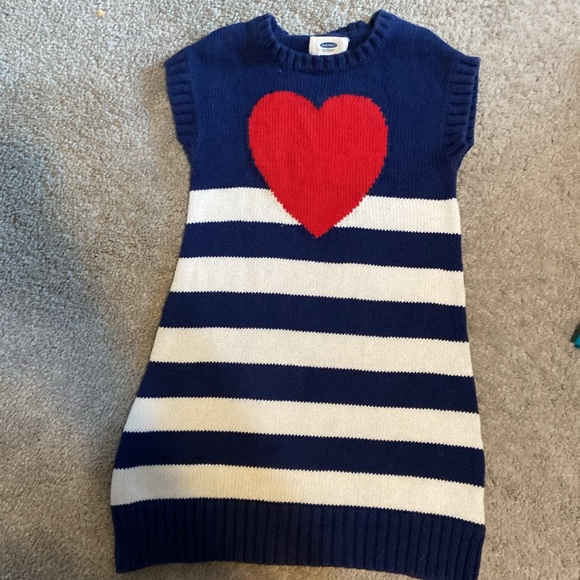 Set of 2 Girls Size 4T Short Sleeve Dresses Adorable!  Old Navy & Healthtex - Picture 2 of 16